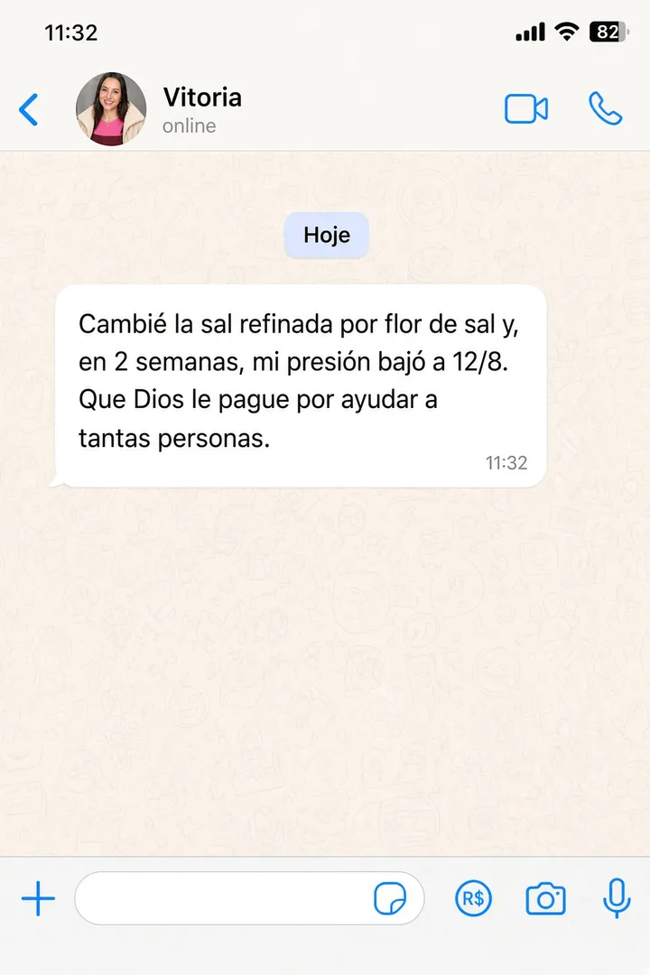 Conversa de Vitoria no WhatsApp